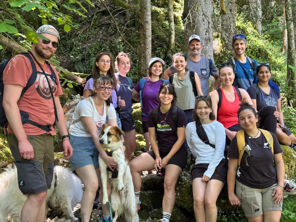 Nice gathering of the Photosymbiosis team members for a hike in the Vercors